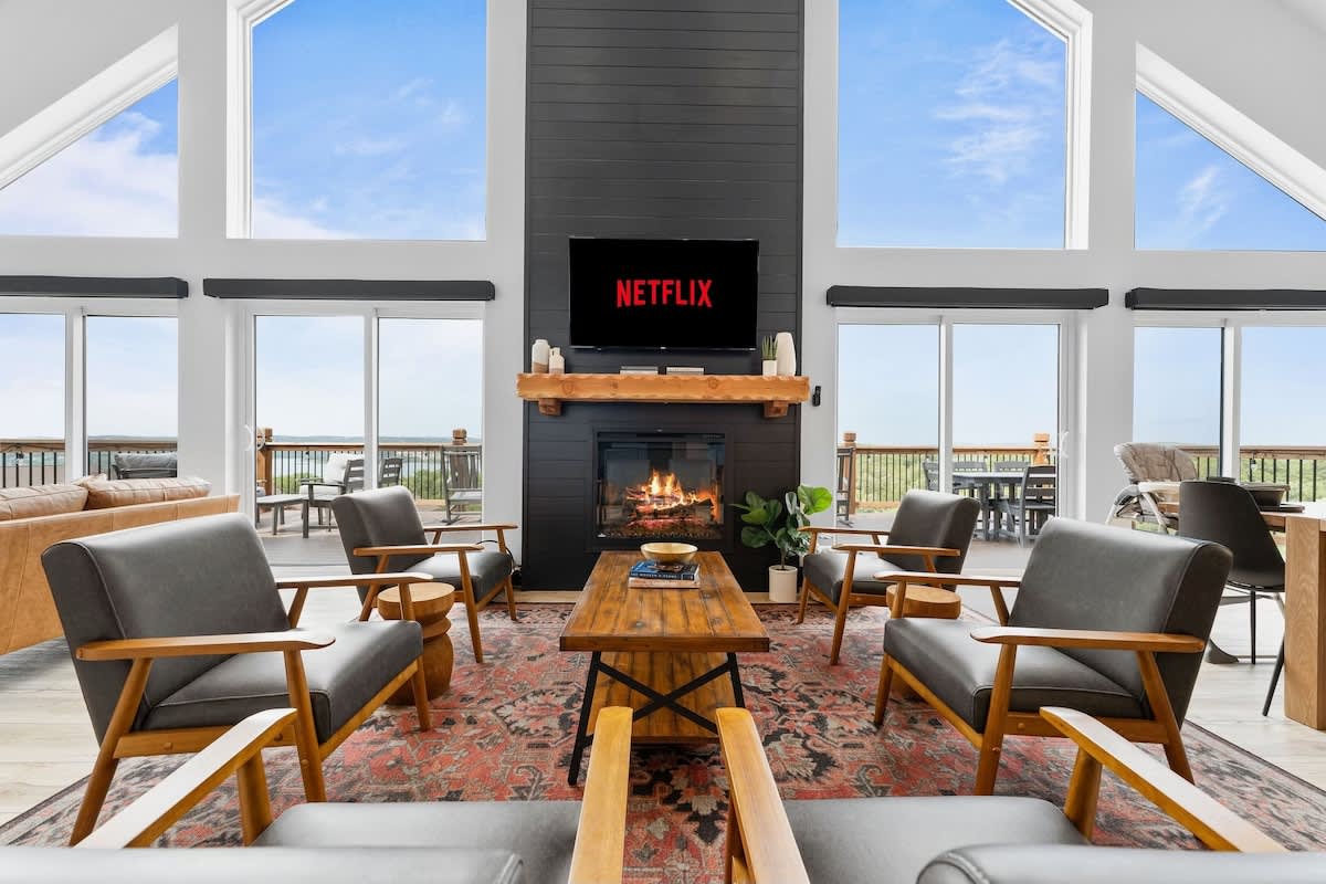 About Red Adirondack Vacations Lodging